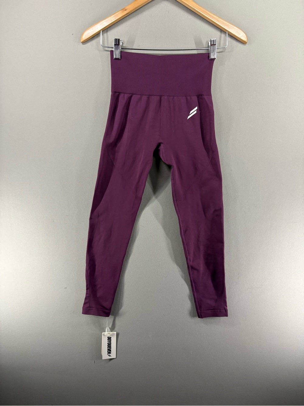 Nwt Doyoueven Women Leggings Purple Small Active Women Logo